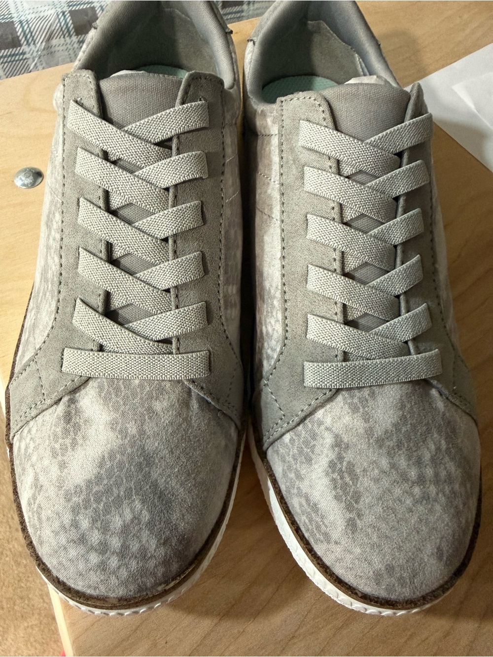 Dr. Scholl's Women's Light Gray Snake-Print Lifestyle slip in Sneakers - Picture 2 of 11
